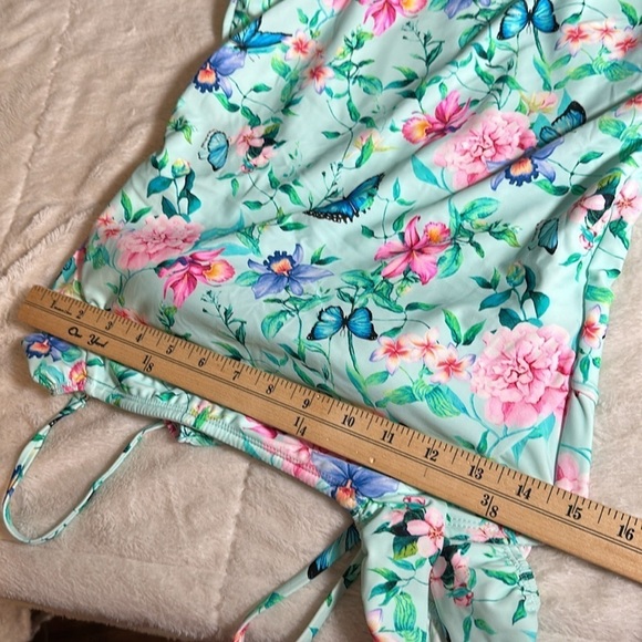 Nanette Lepore One-piece Off Shoulder Swimsuit Butterfly Garden Ruffle 10 NEW - Picture 11 of 16